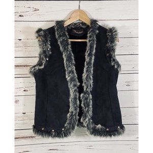 Kosha Vest Womens Black Faux Fur Size Medium Front Hooks Suede Look Fall Rivets